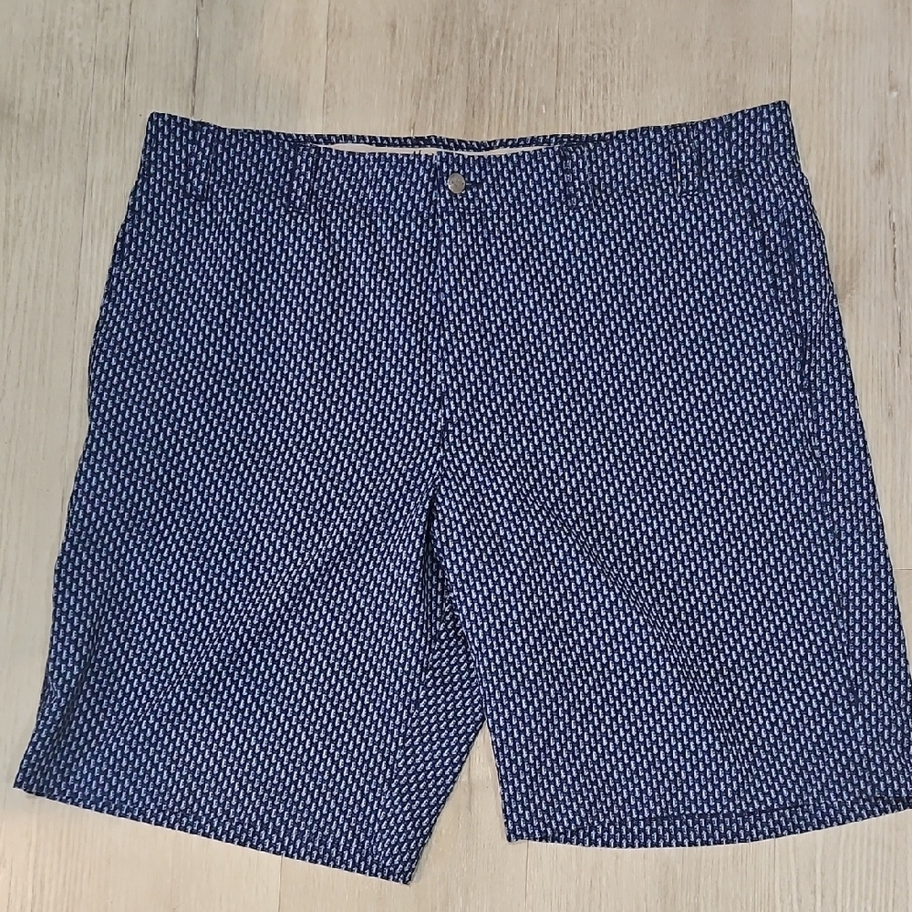 Callaway Blue Flat Front Shorts with Geometric Pattern Size 40